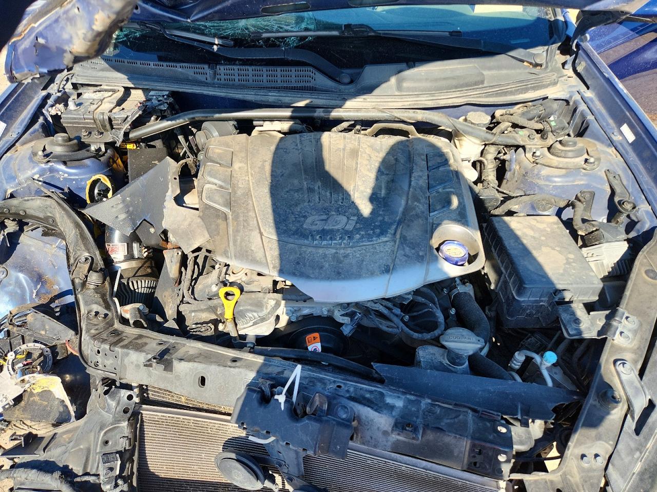 HYUNDAI GENESIS 2016 — 12