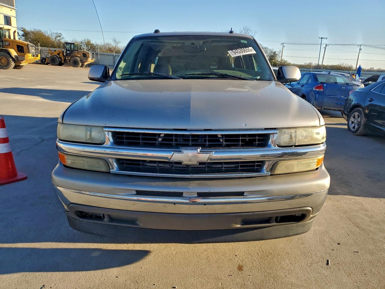 CHEVROLET SUBURBAN 2005 — 6