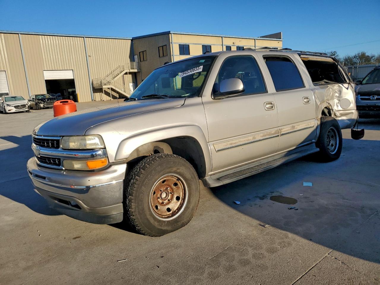 CHEVROLET SUBURBAN 2005 — 2