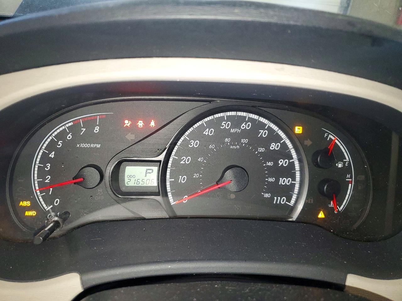 TOYOTA SIENNA 2011 — 10