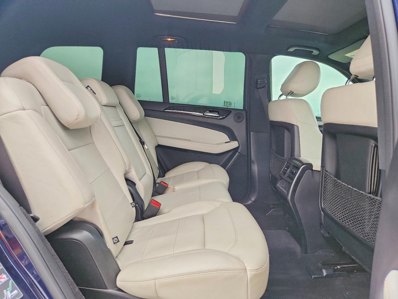 MERCEDES-BENZ GLS 2017 — 12