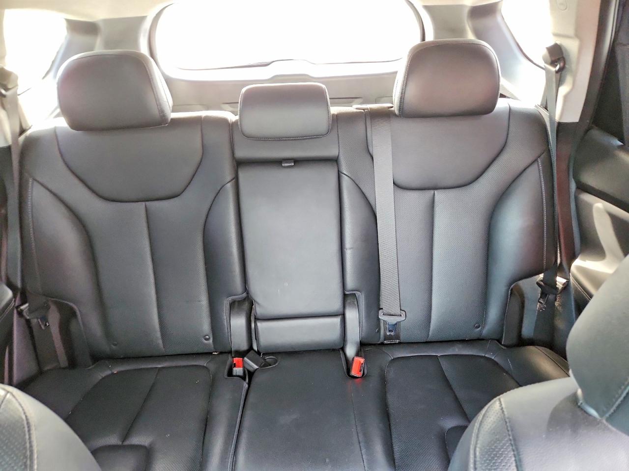 HYUNDAI SANTA FE 2019 — 11