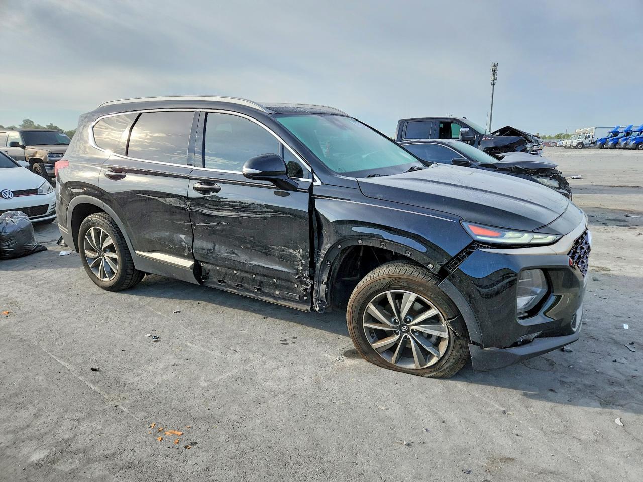 HYUNDAI SANTA FE 2019 — 5
