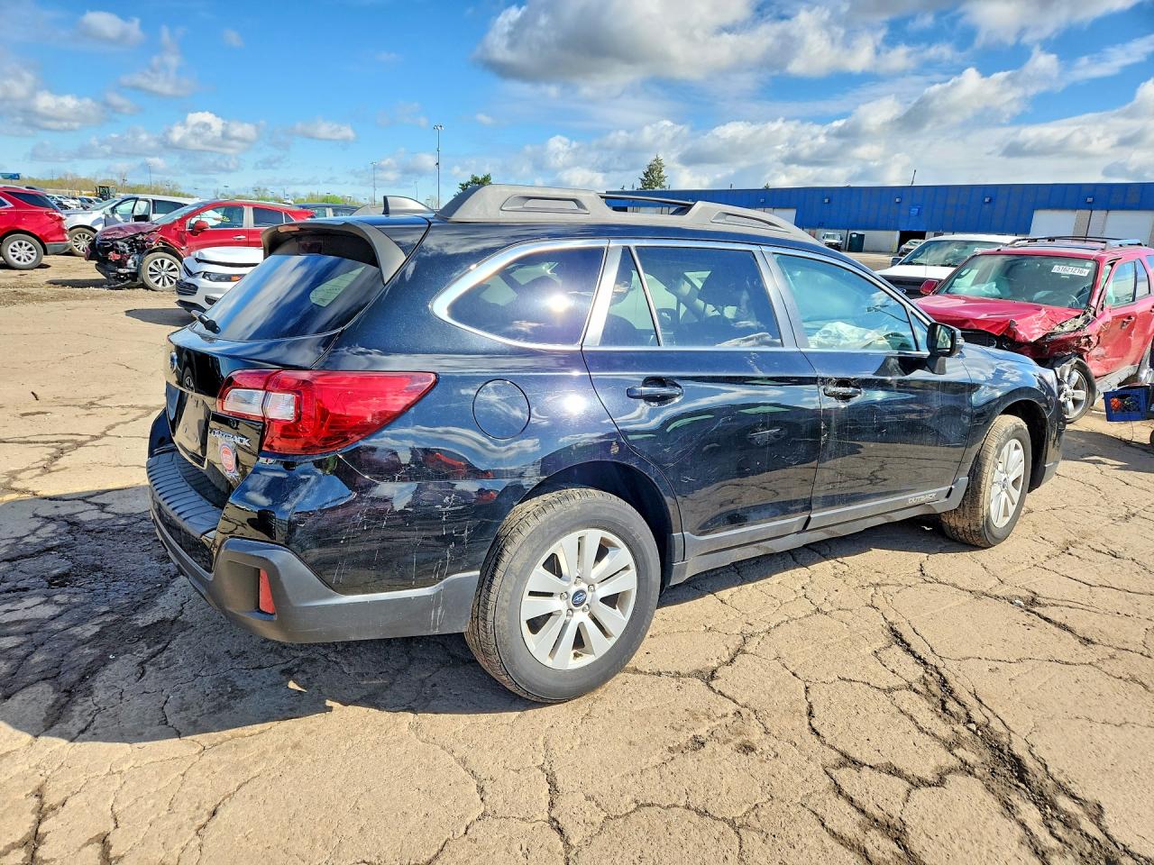 SUBARU OUTBACK 2019 — 4