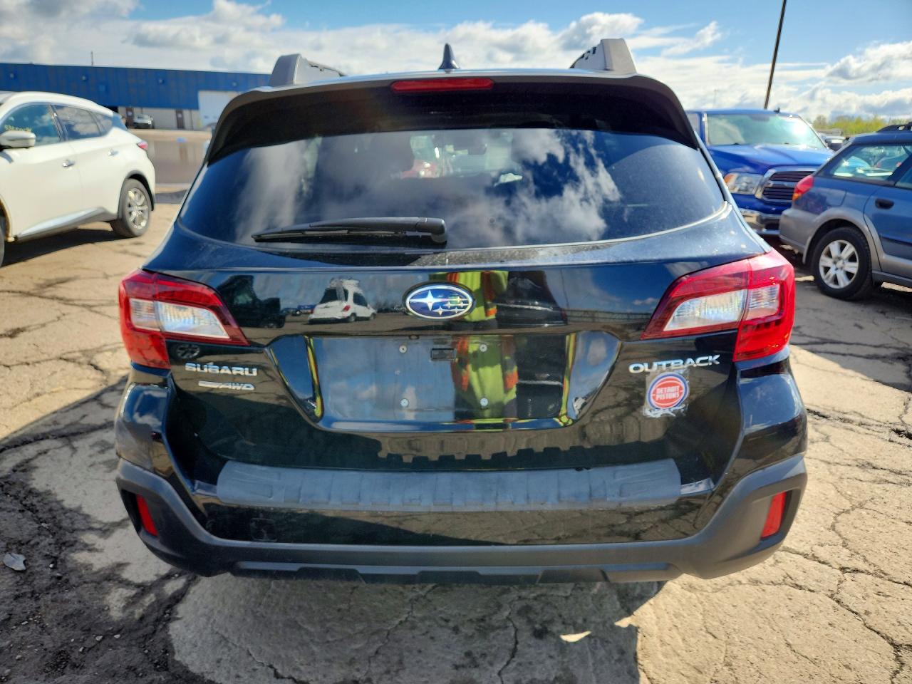 SUBARU OUTBACK 2019 — 7