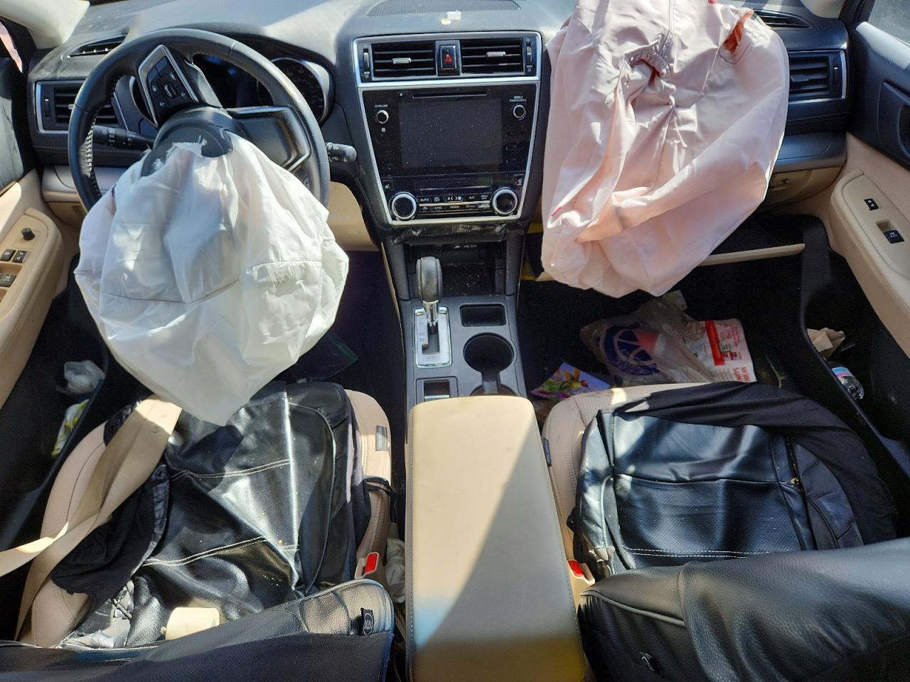 SUBARU OUTBACK 2019 — 9
