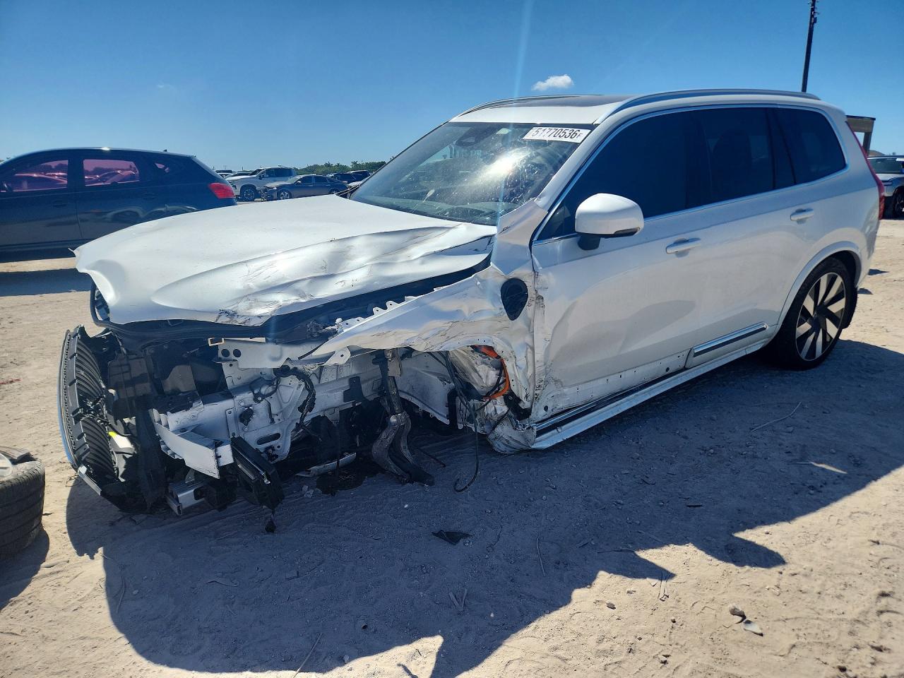 VOLVO XC90 2025 — 2