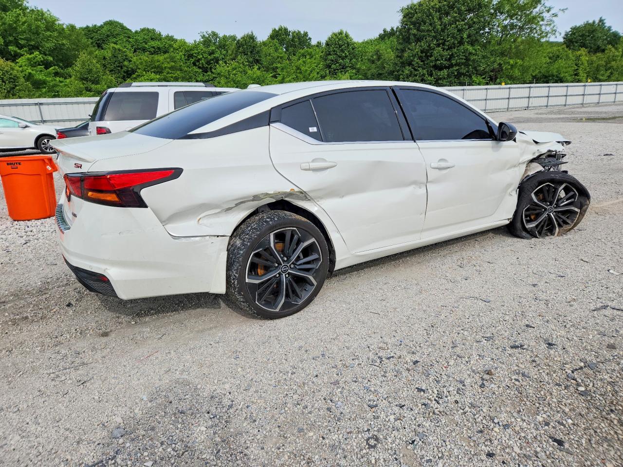NISSAN ALTIMA 2023 — 4