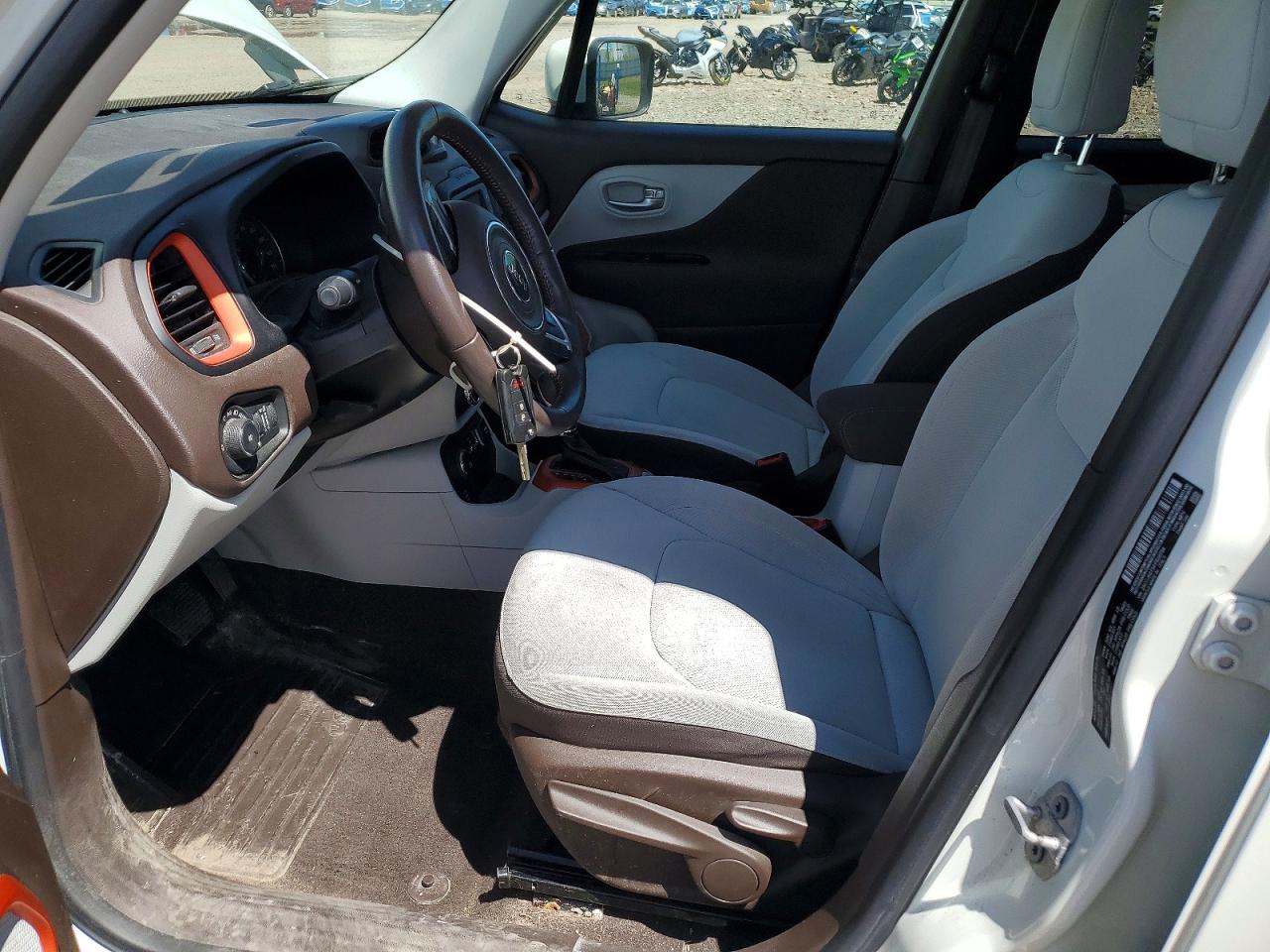 JEEP RENEGADE 2015 — 8