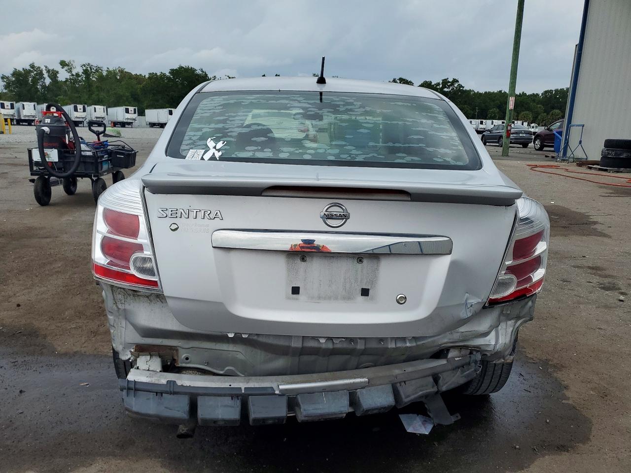 NISSAN SENTRA 2012 — 7