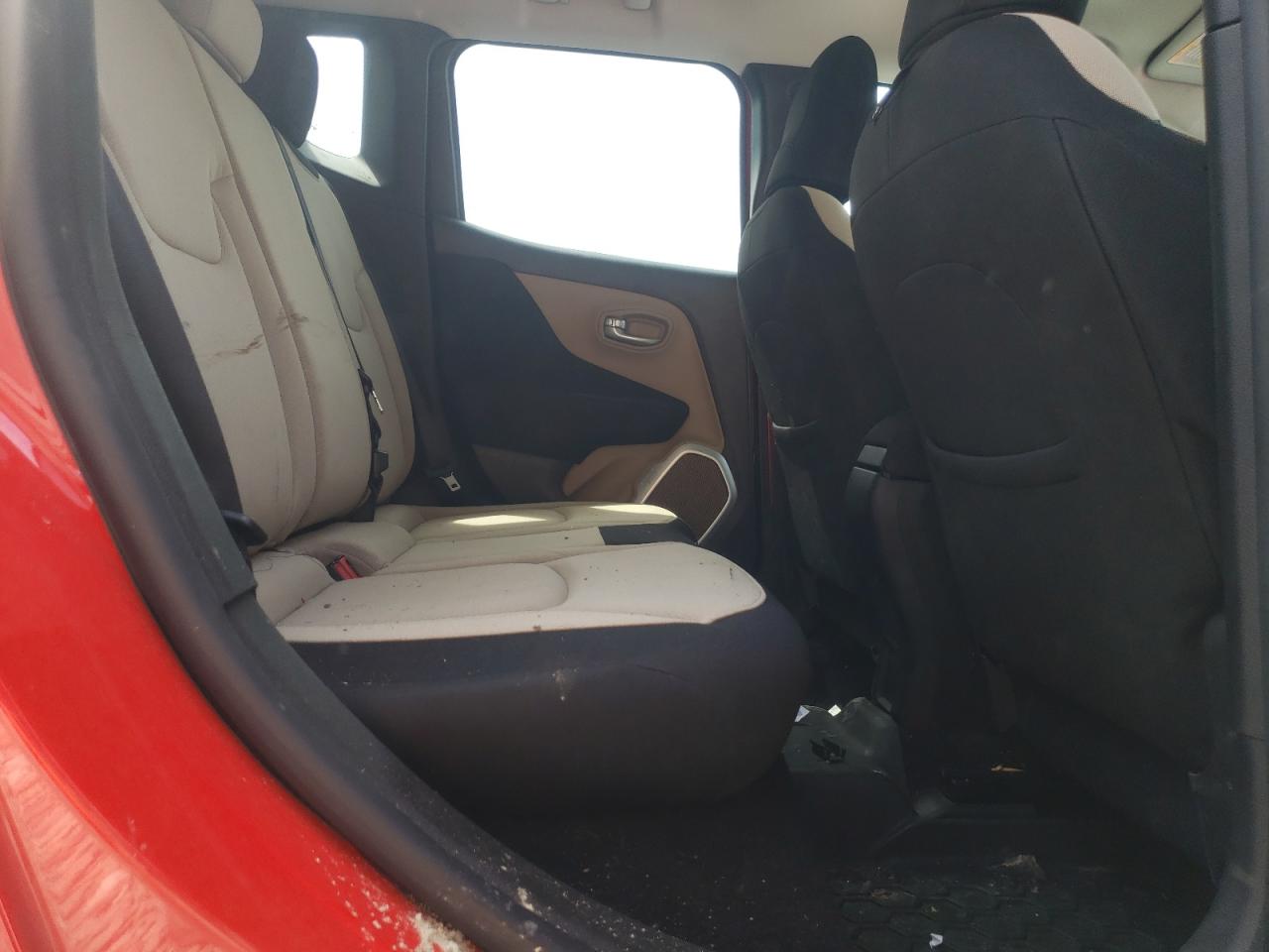 JEEP RENEGADE 2015 — 11