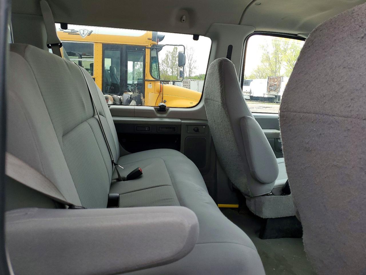 FORD ECOLINE 2008 — 12
