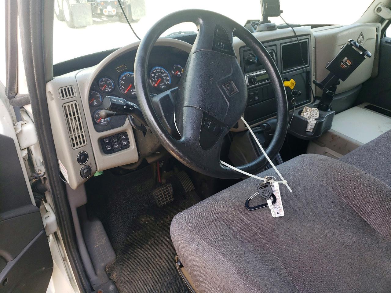 INTERNATIONAL 4000 2019 — 9