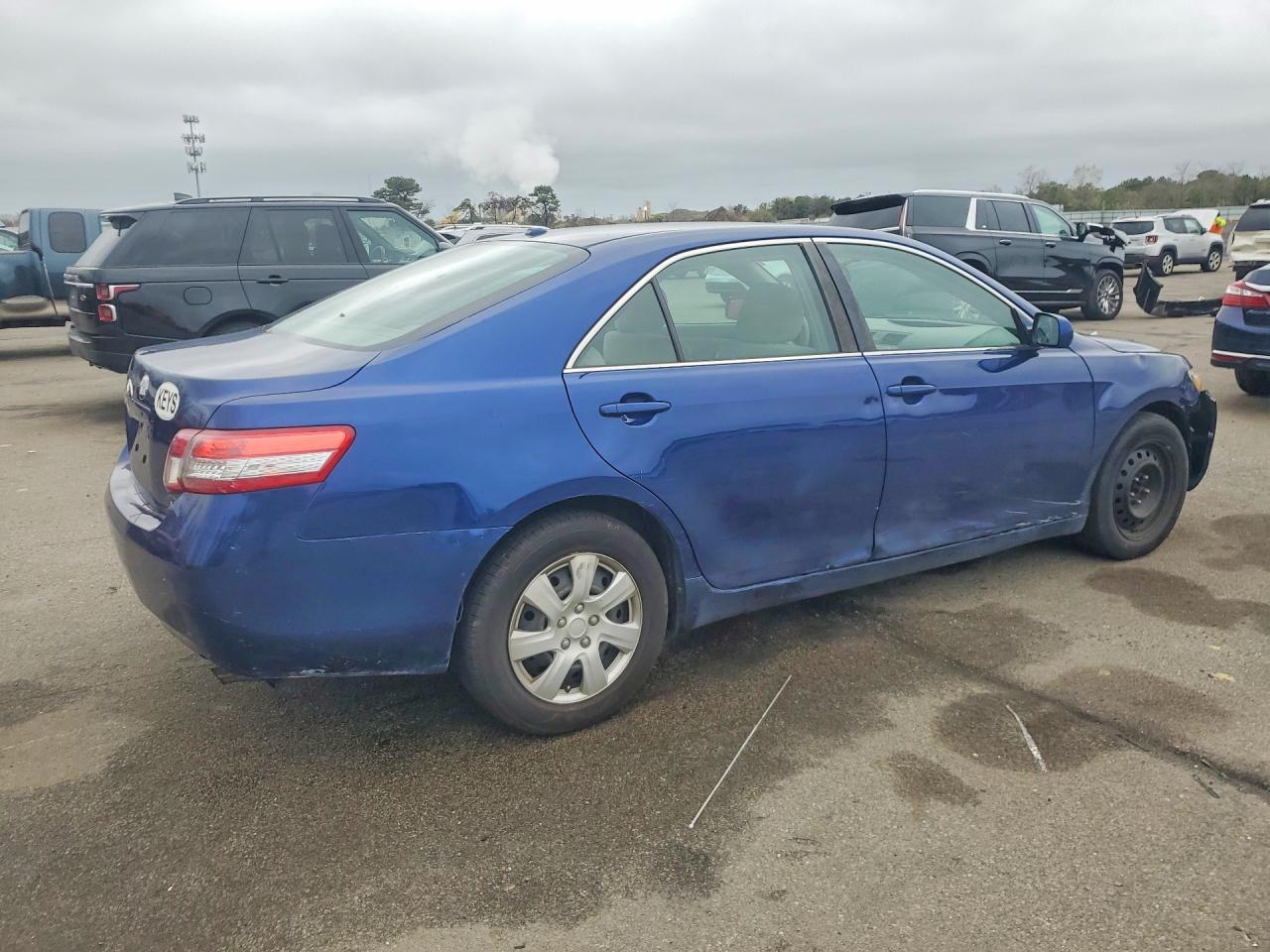 TOYOTA CAMRY 2010 — 4