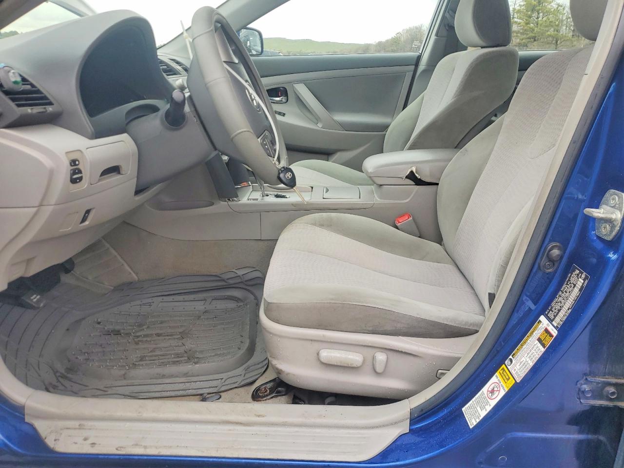 TOYOTA CAMRY 2010 — 8