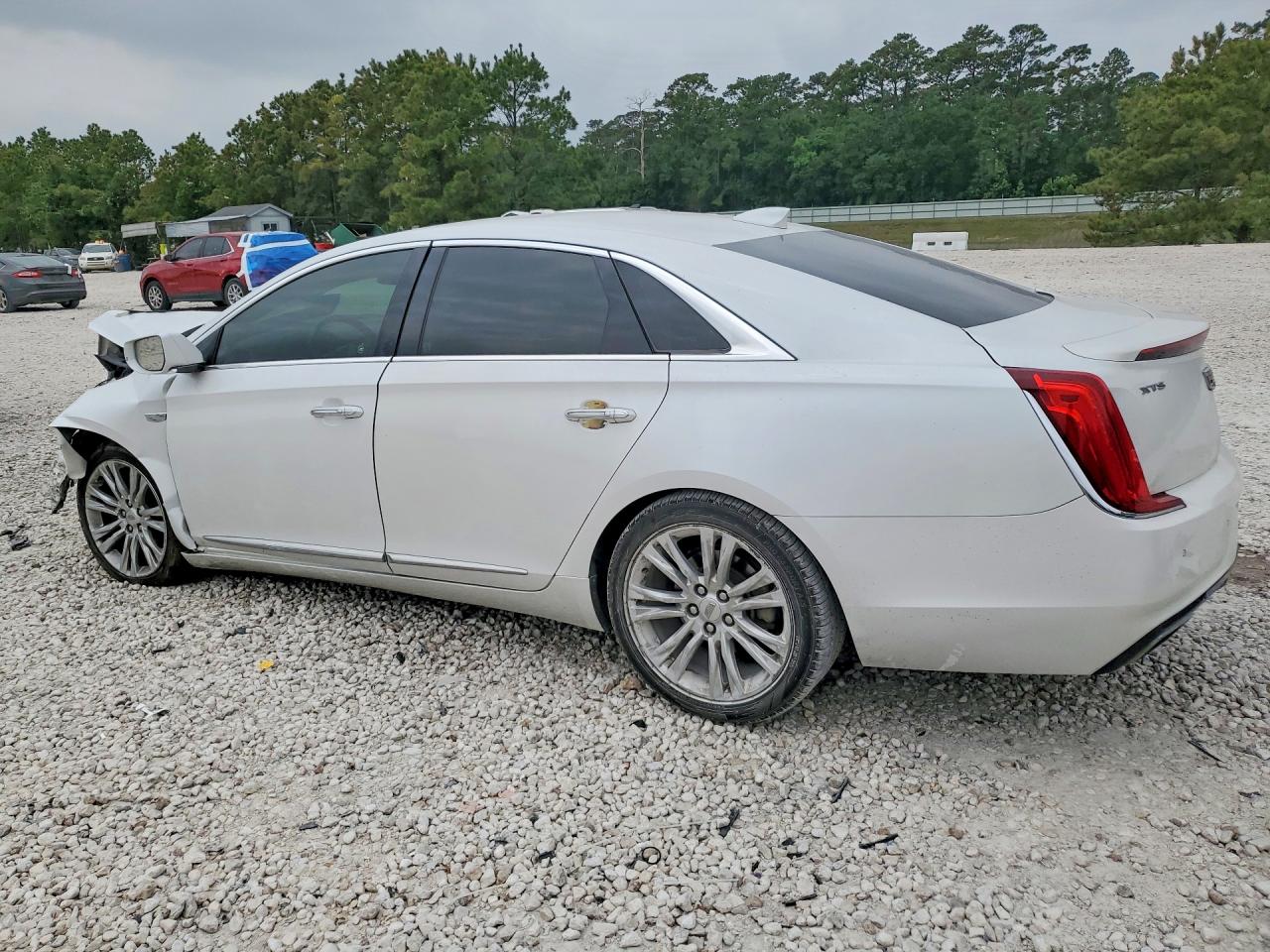 CADILLAC XTS 2018 — 3