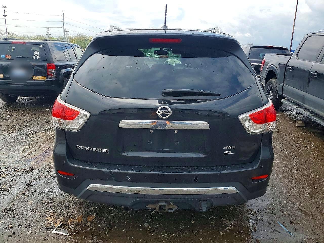 NISSAN PATHFINDER 2014 — 7