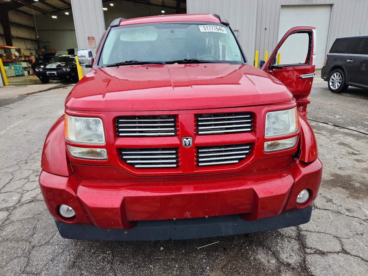 DODGE NITRO 2011 — 6