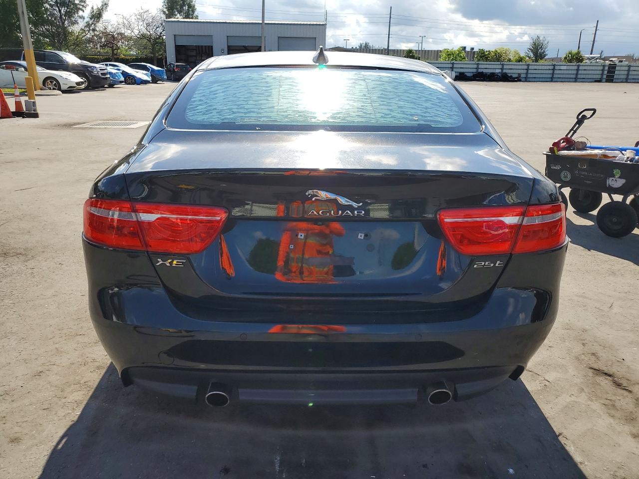 JAGUAR XE 2017 — 7