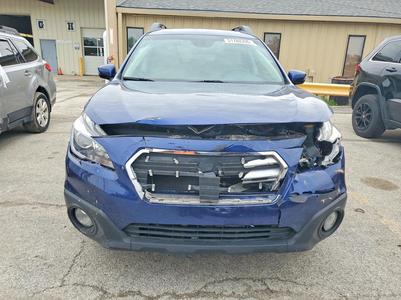 SUBARU OUTBACK 2017 — 6
