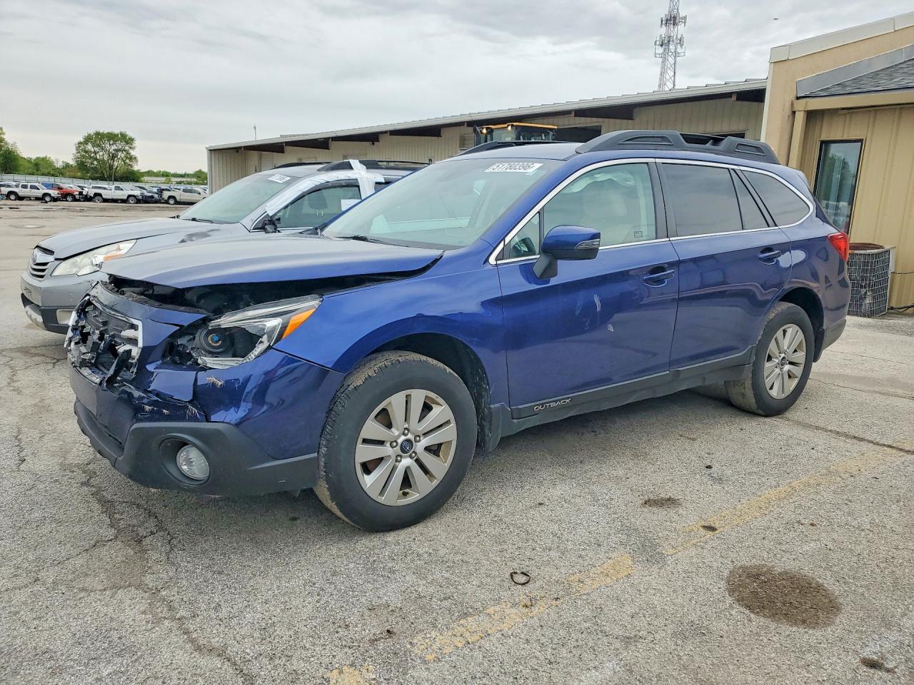 SUBARU OUTBACK 2017 — 2