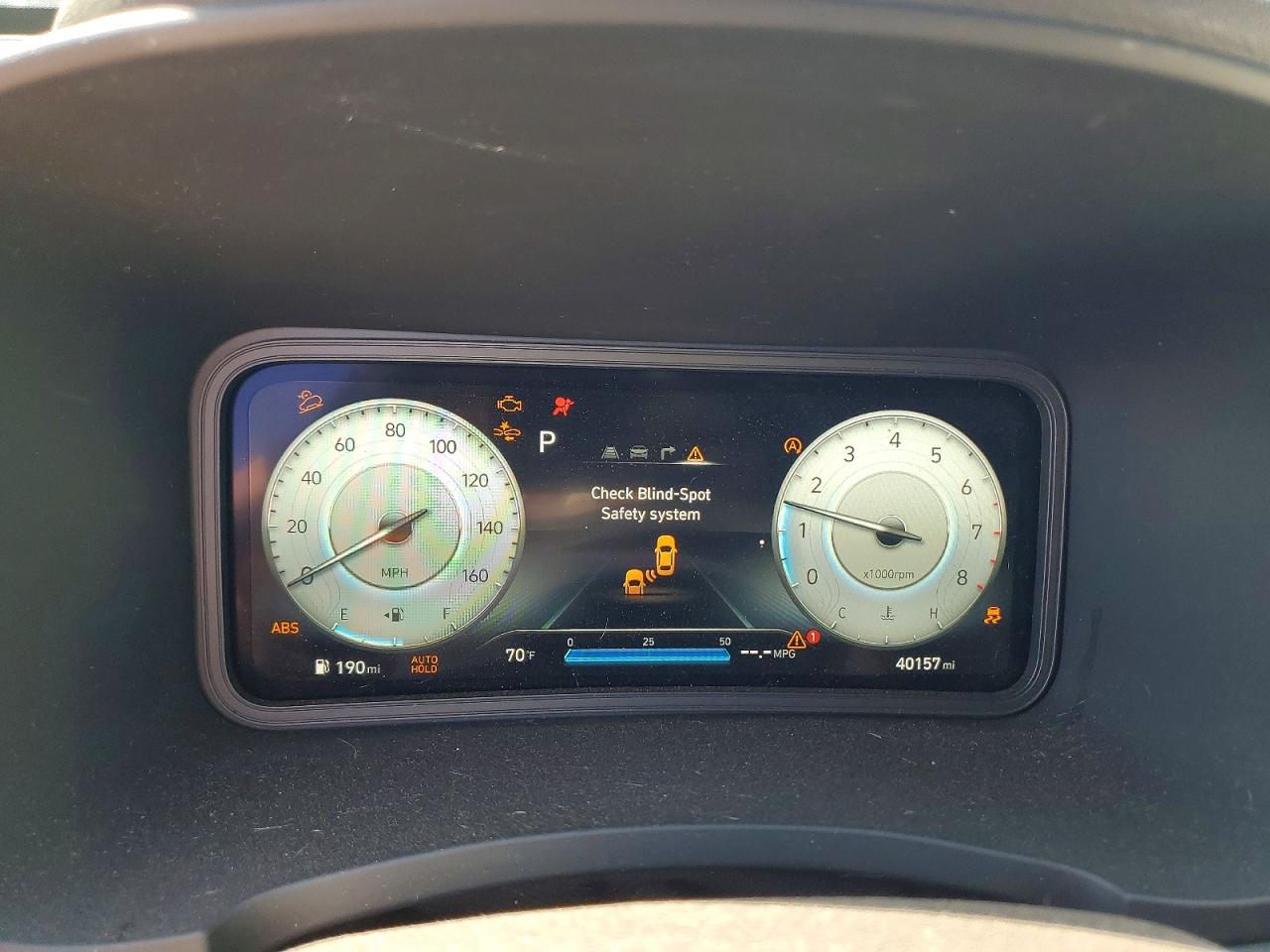 HYUNDAI KONA 2022 — 10