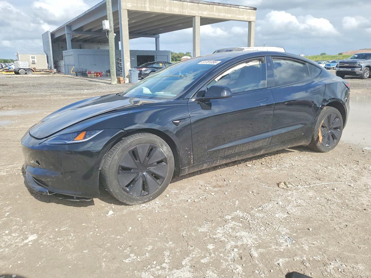 TESLA MODEL 3 2024 — 2