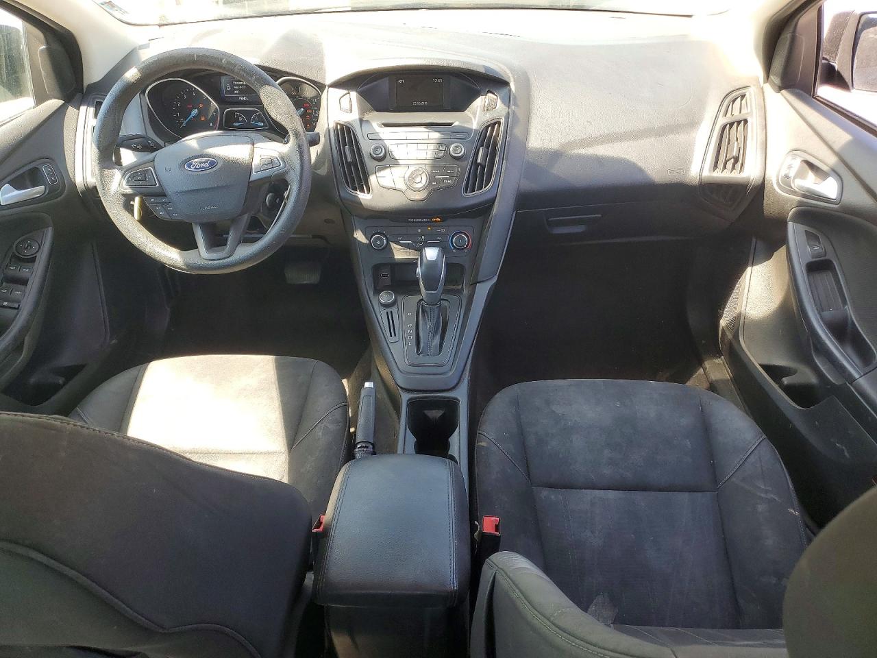 FORD FOCUS 2015 — 9
