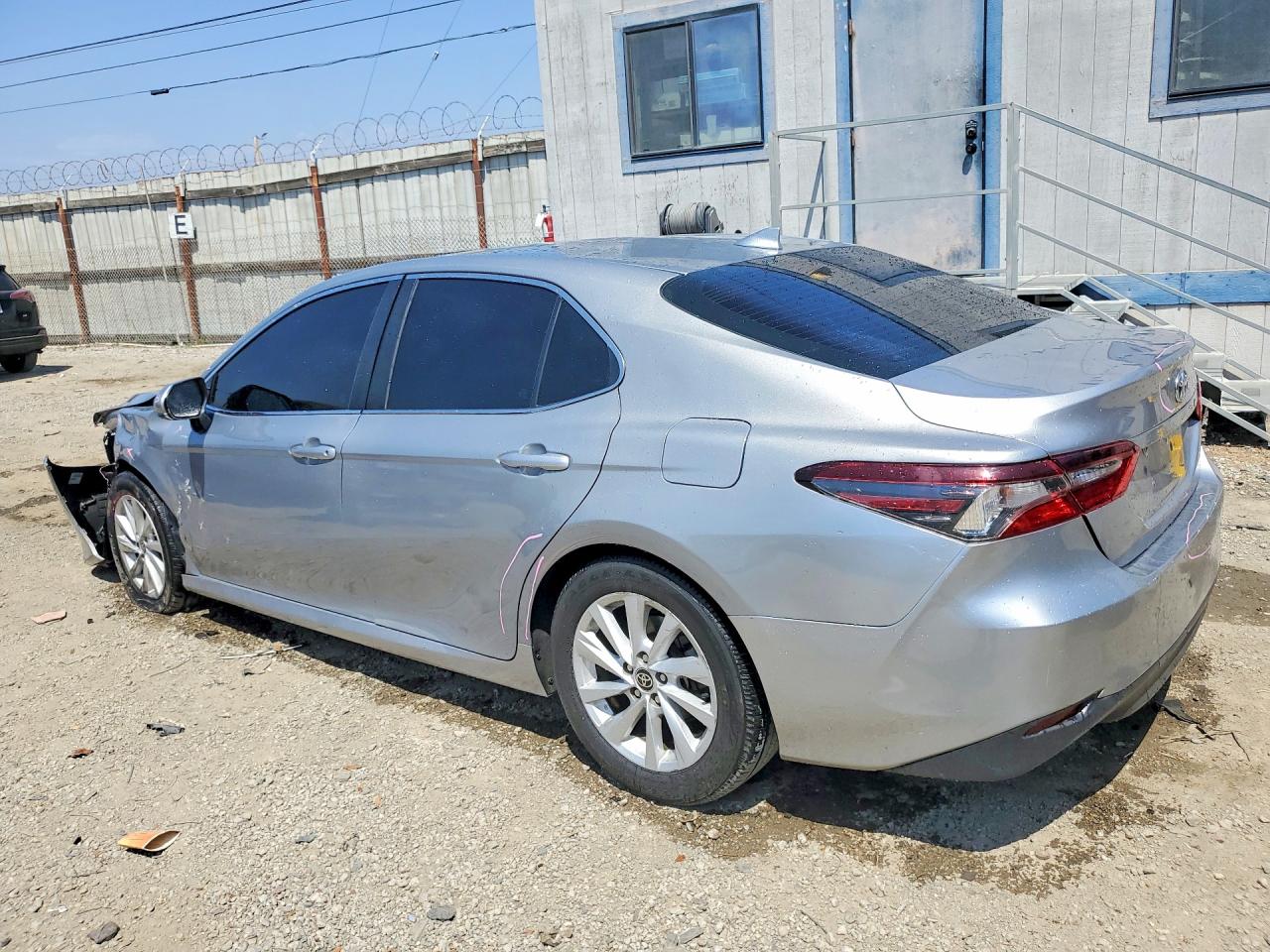 TOYOTA CAMRY 2022 — 3