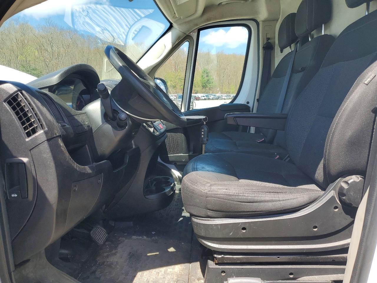 RAM PROMASTER 1500 2019 — 8
