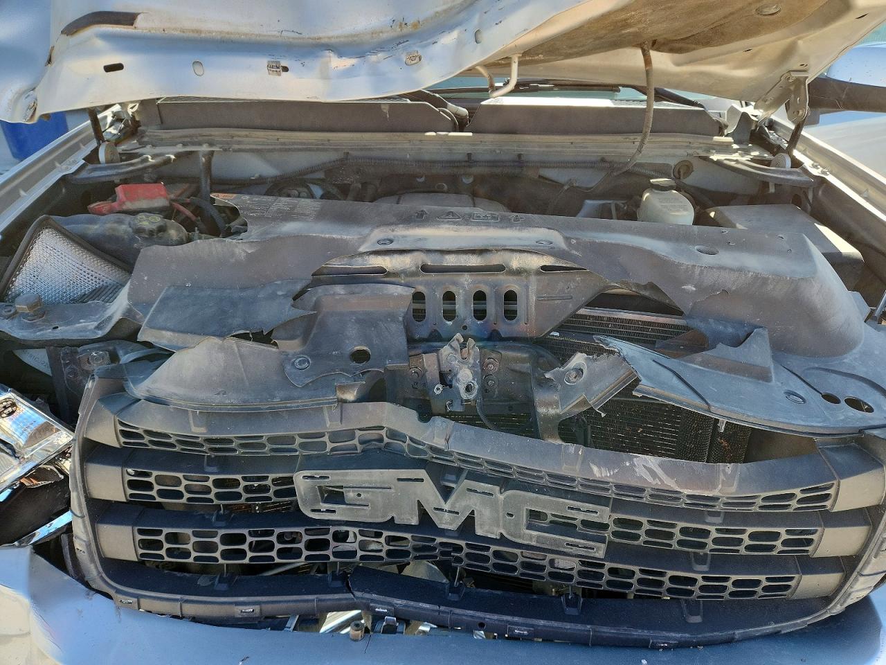 GMC SIERRA 2011 — 12