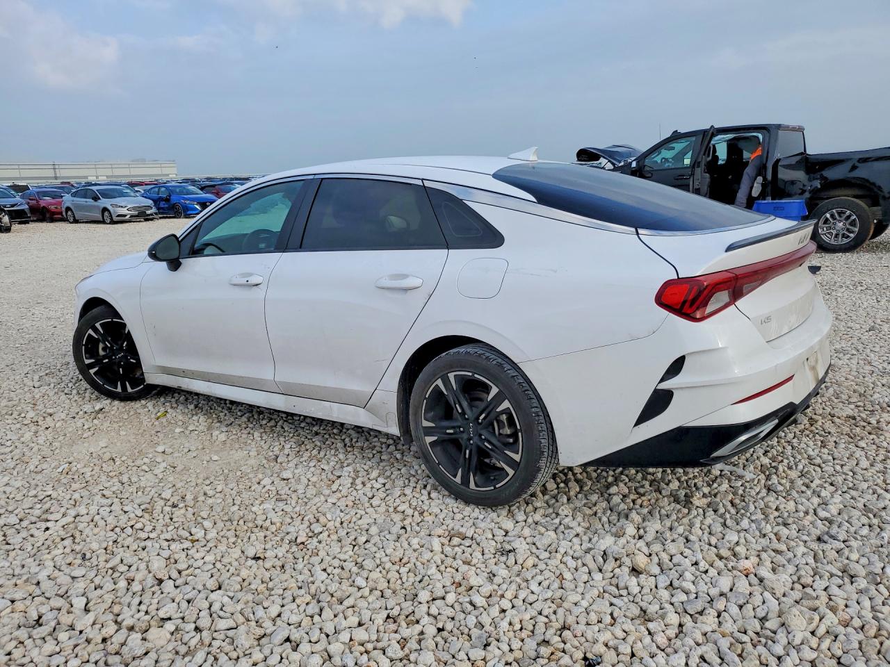 KIA K5 2023 — 3