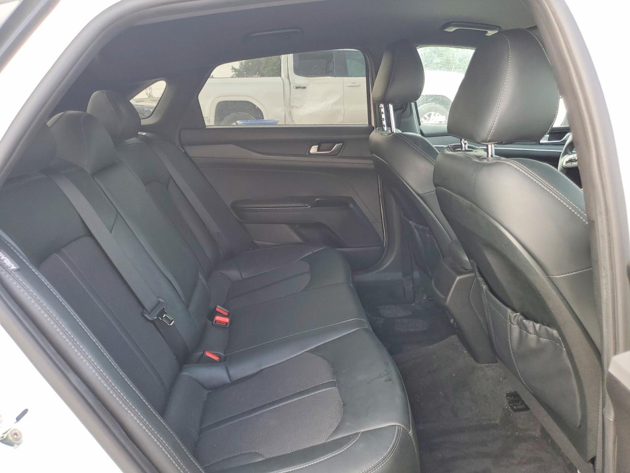 KIA K5 2023 — 11