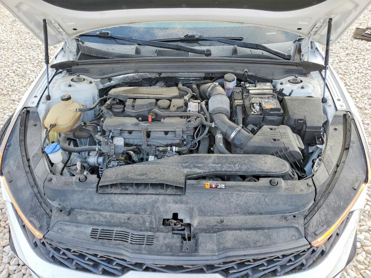 KIA K5 2023 — 12