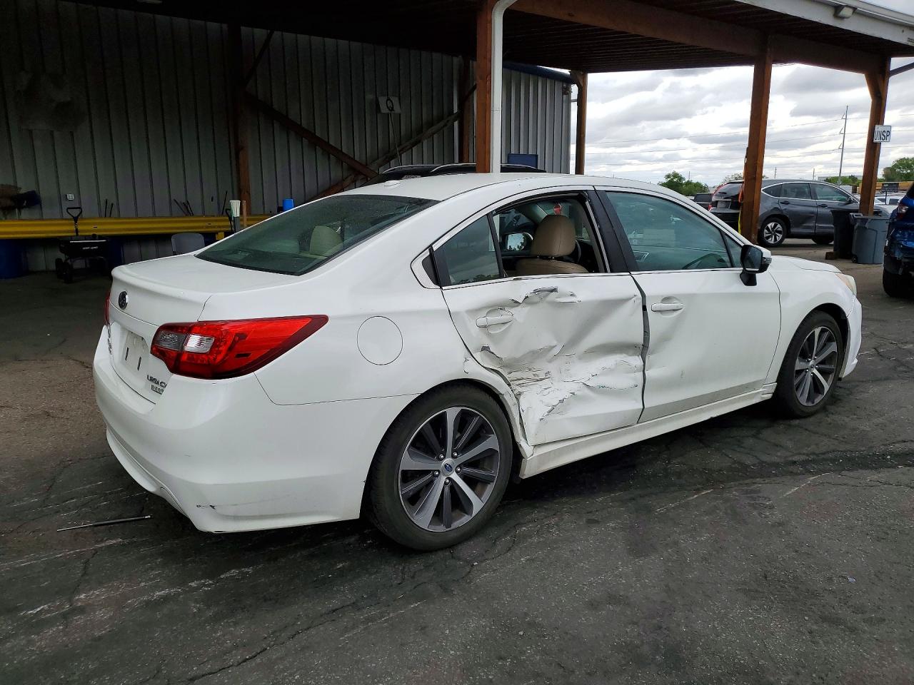 SUBARU LEGACY 2015 — 4