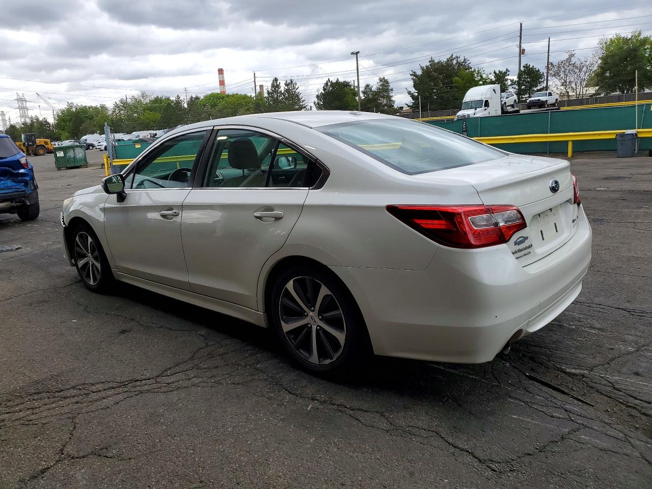 SUBARU LEGACY 2015 — 3