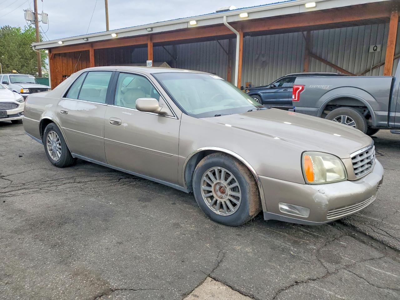 CADILLAC DEVILLE 2004 — 5