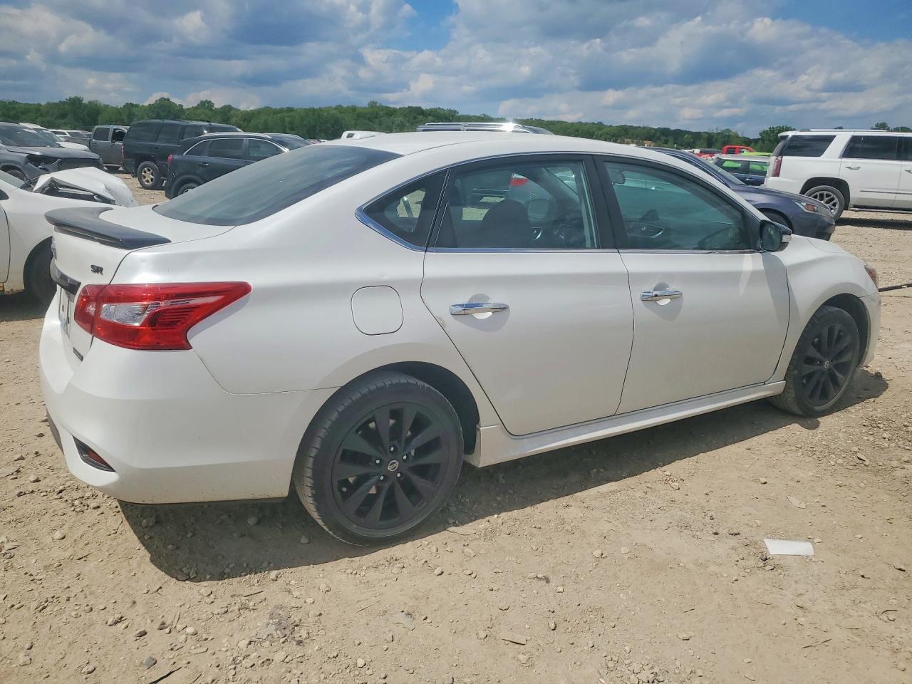 NISSAN SENTRA 2018 — 4