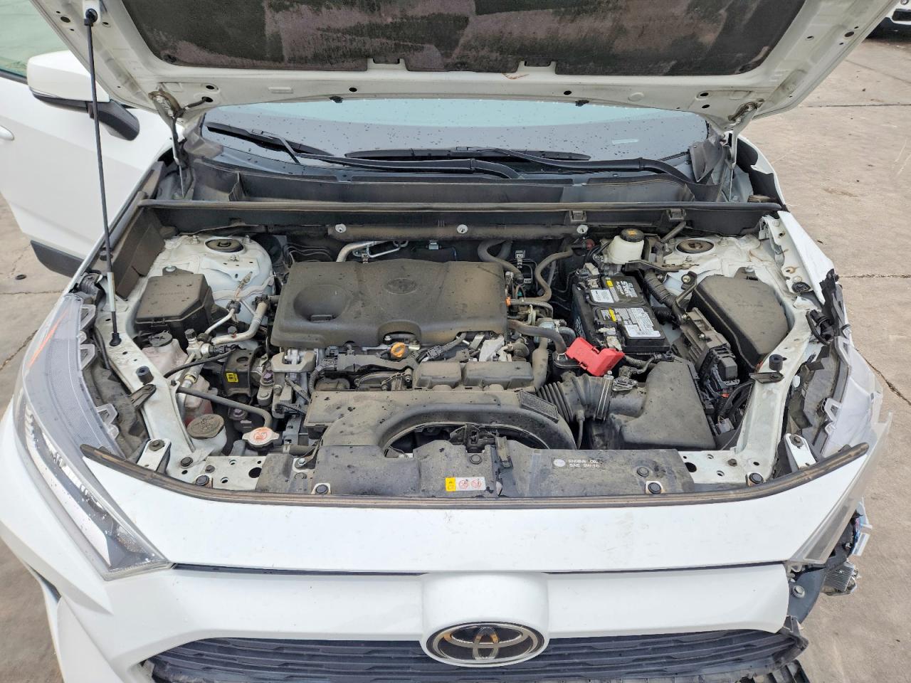 TOYOTA RAV4 2021 — 13