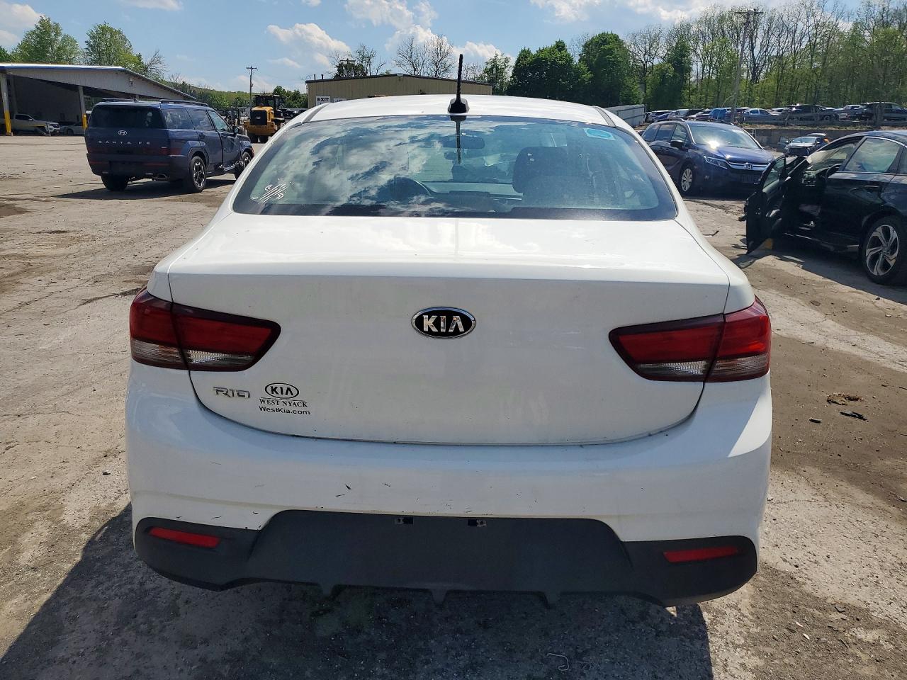 KIA RIO 2018 — 7