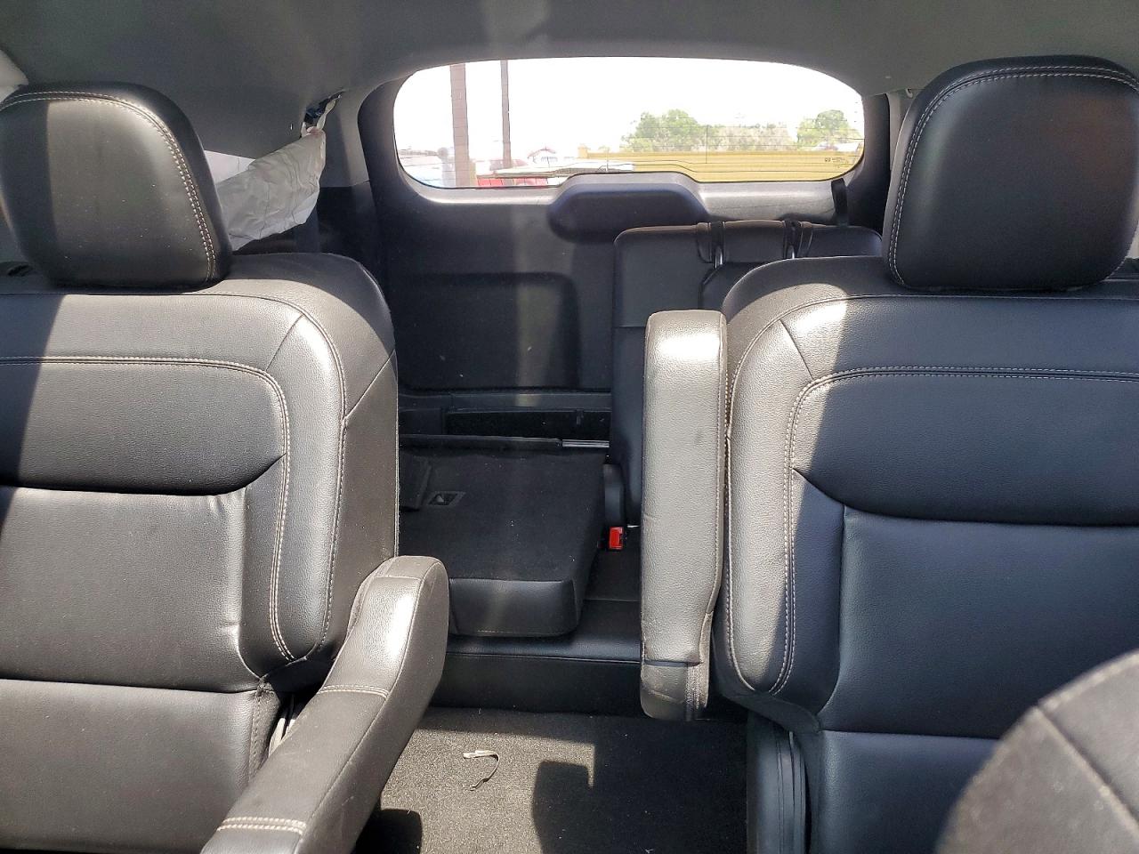 FORD EXPLORER 2021 — 11