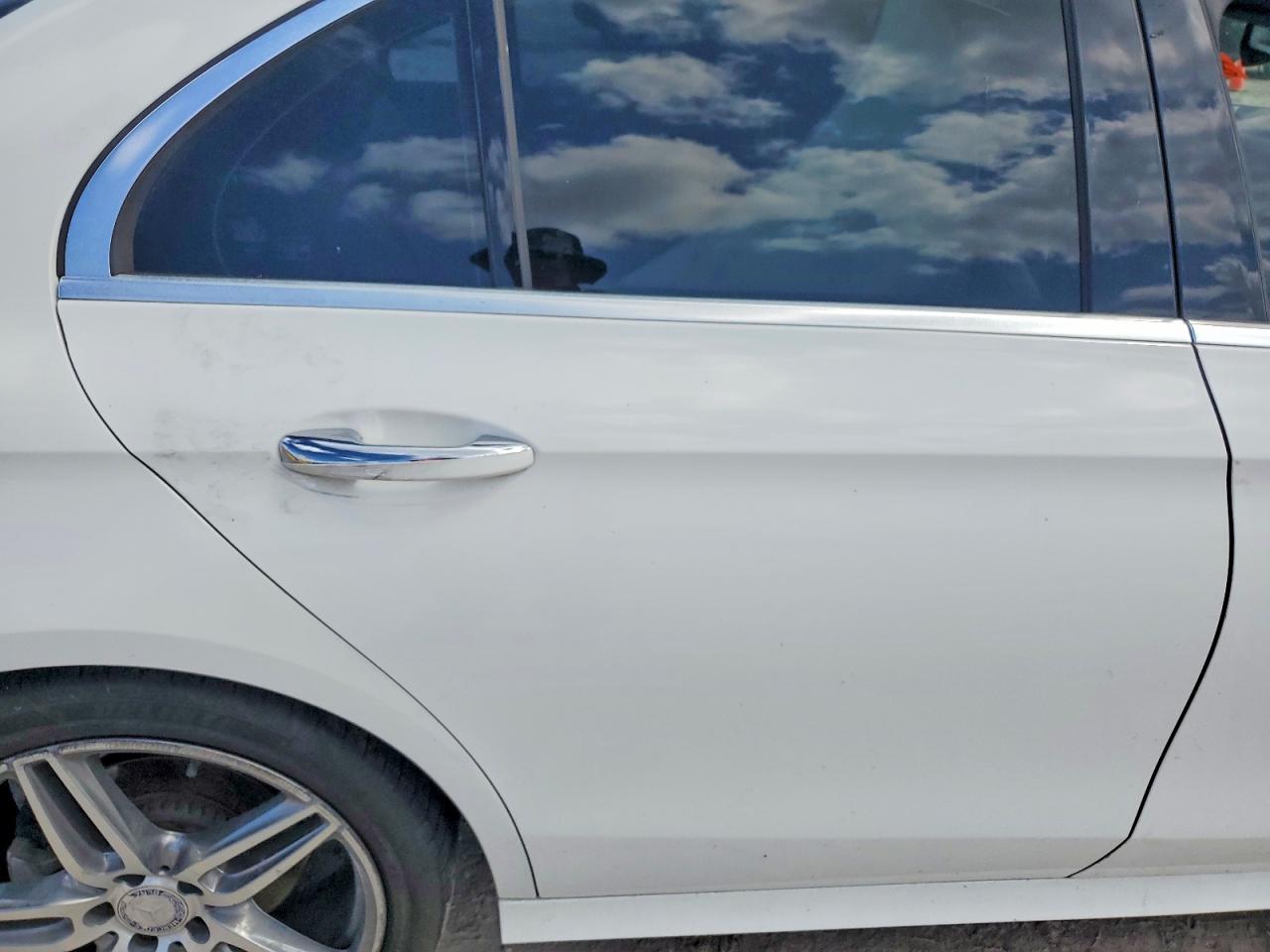 MERCEDES-BENZ E 2017 — 11