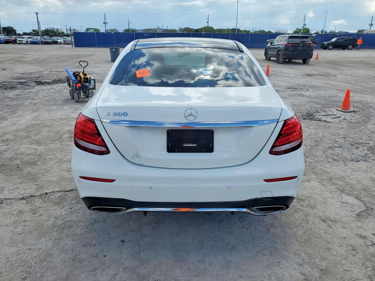 MERCEDES-BENZ E 2017 — 7