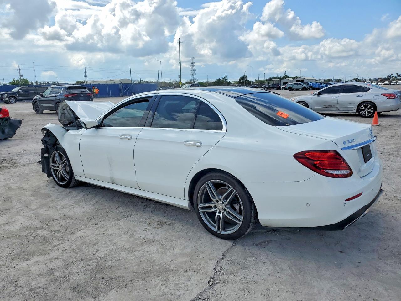 MERCEDES-BENZ E 2017 — 3