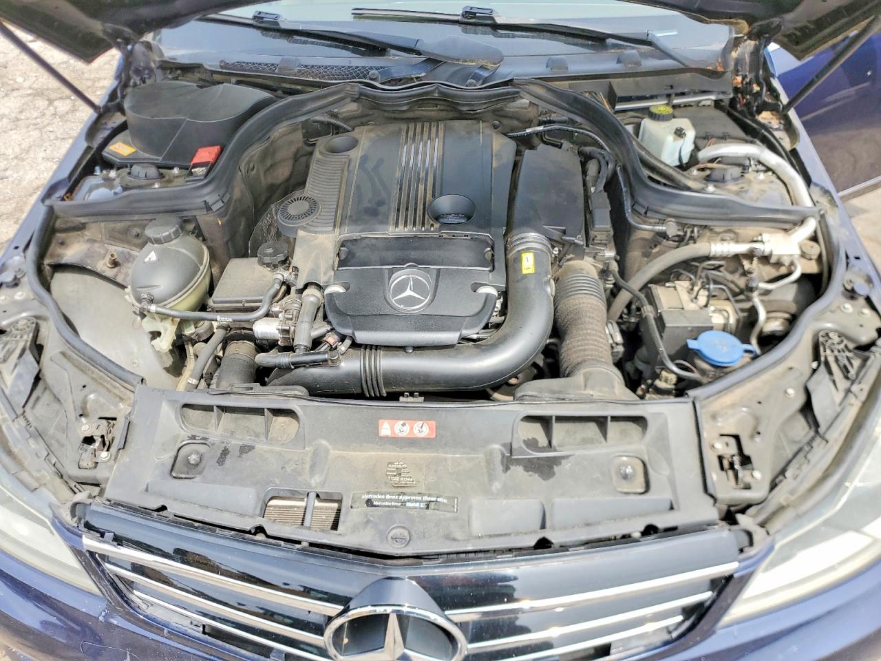 MERCEDES-BENZ C 2014 — 12