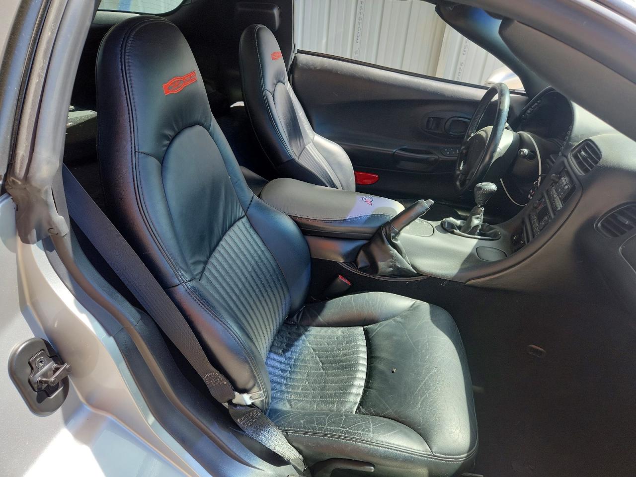 CHEVROLET CORVETTE 2003 — 11