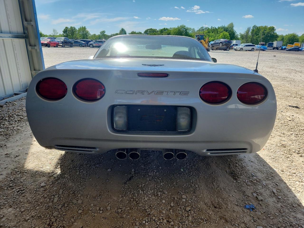 CHEVROLET CORVETTE 2003 — 7