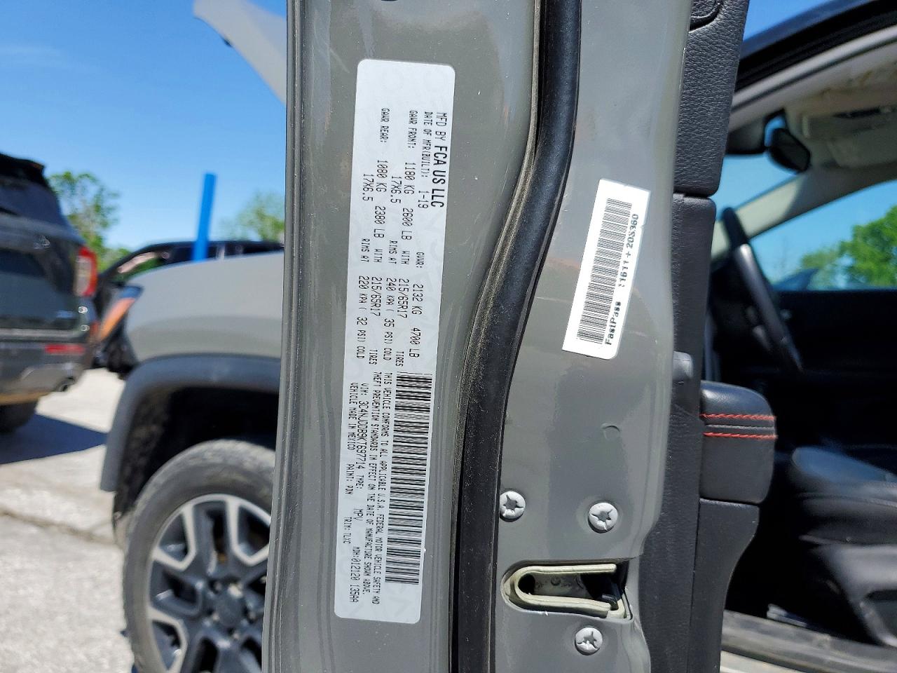 JEEP COMPASS 2019 — 14