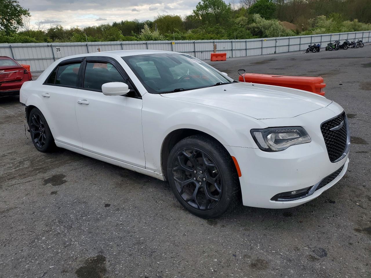 CHRYSLER 300 2019 — 5