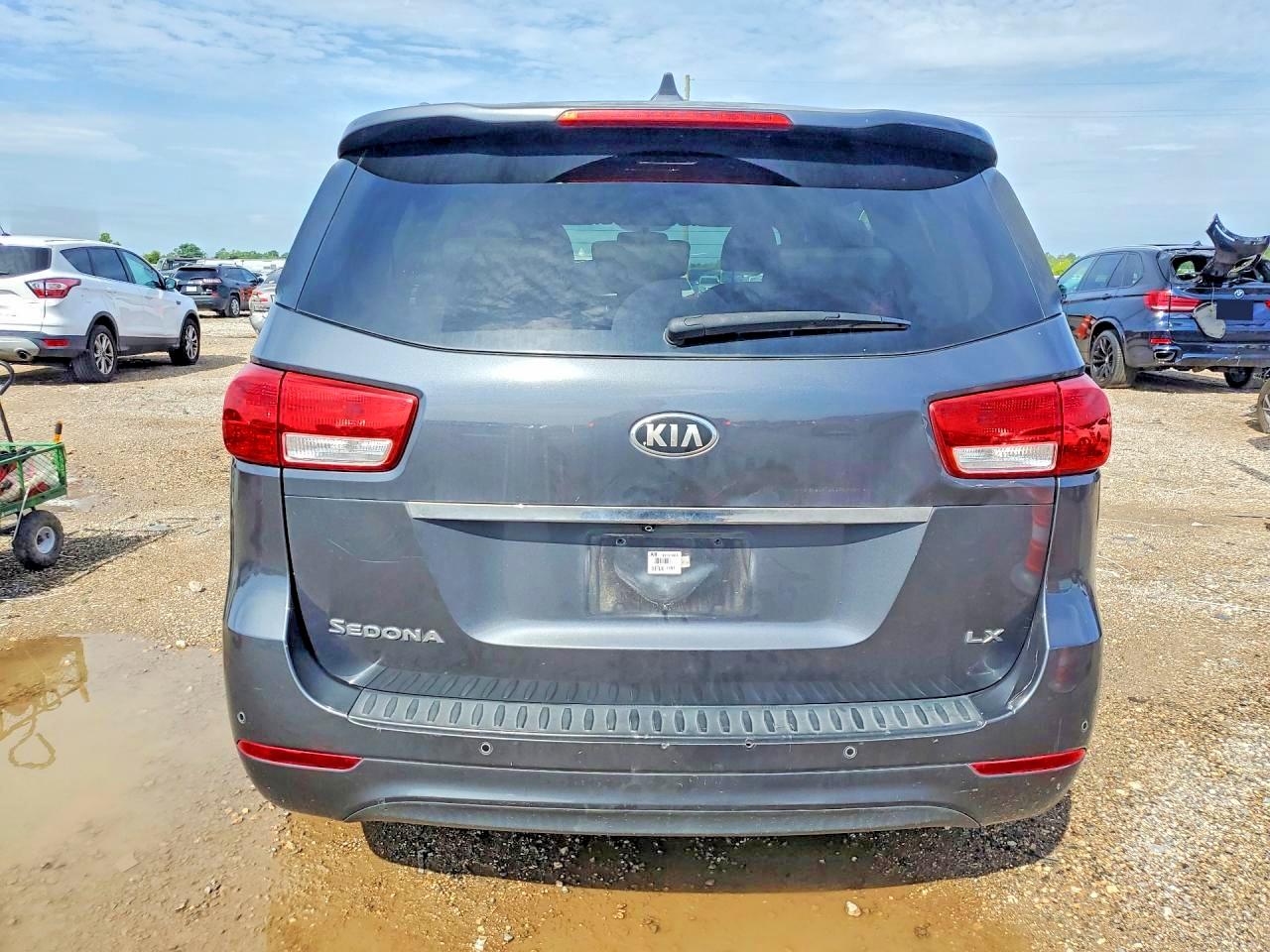 KIA SEDONA 2016 — 7